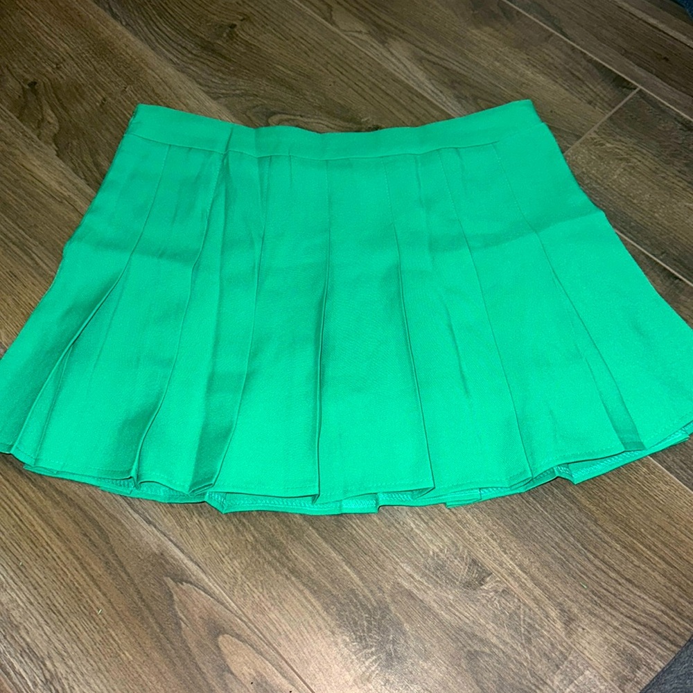 Green tennis skirt with built in brief